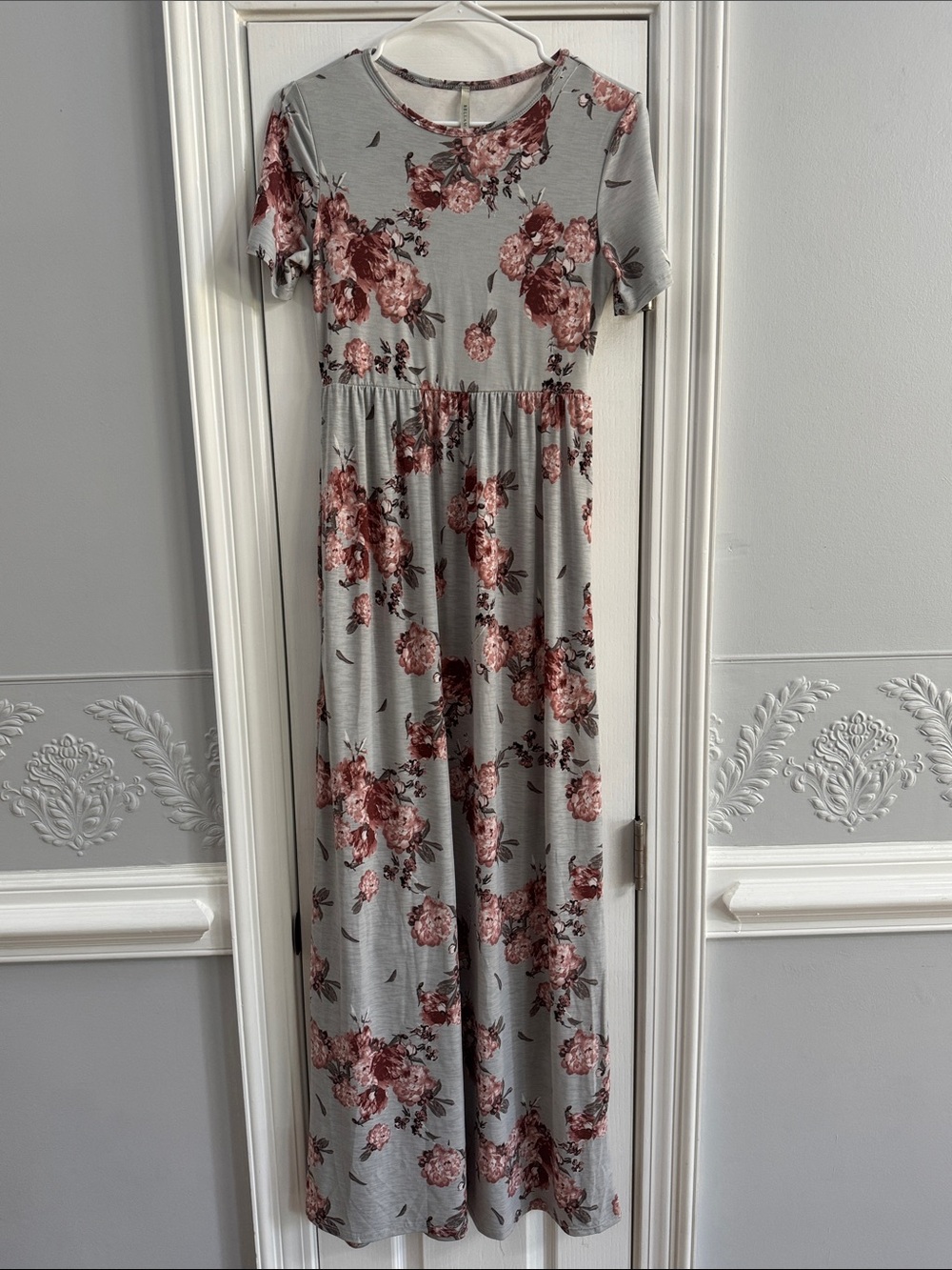 Bellamie Gray Dress with Rose Floral Print